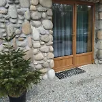 Apartament Gaya *